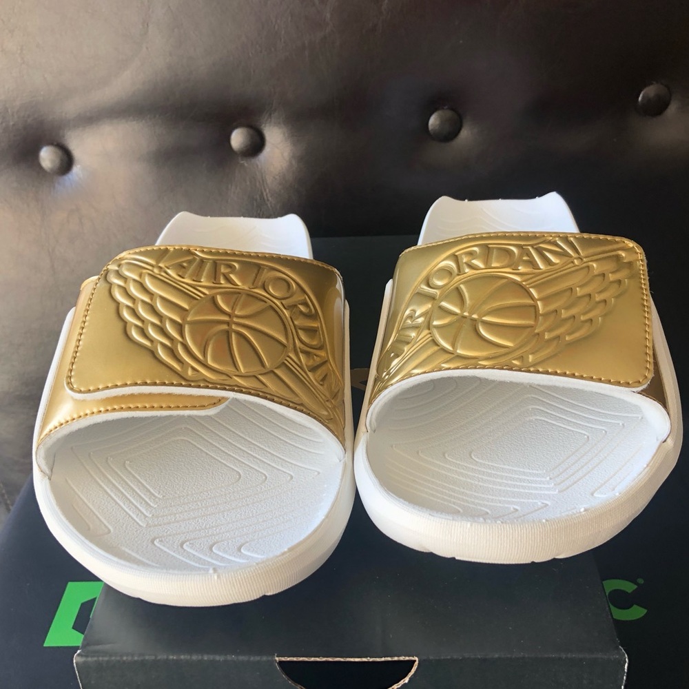 Jordan Hyrdo 7 sandals